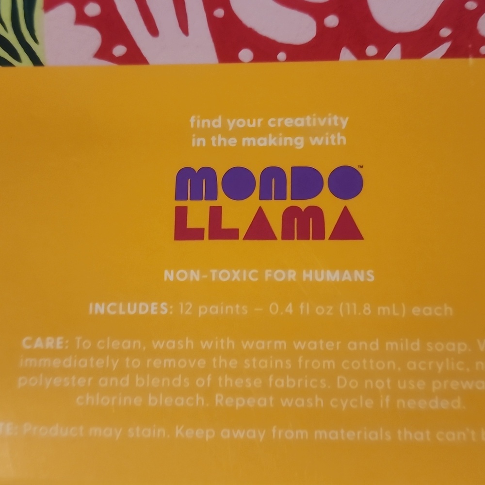 Mondo Llama Gouache 12 Color Paint Set - Picture 6 of 6
